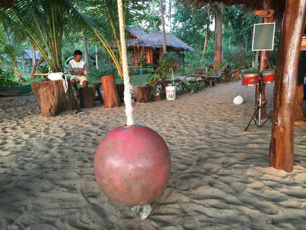 Cocobar&Bungalow'Kohjum Hotel เกาะจำ ภายนอก รูปภาพ