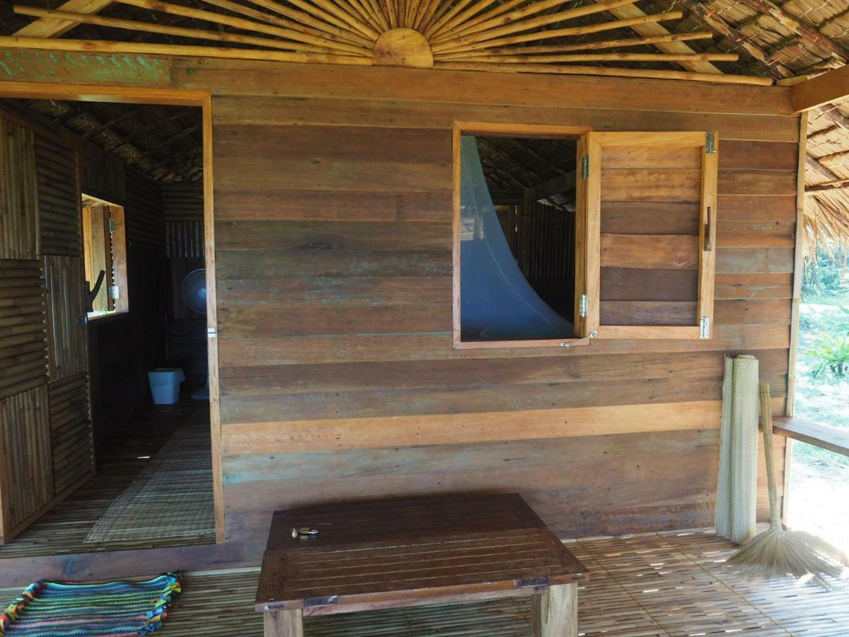 Cocobar&Bungalow'Kohjum Hotel เกาะจำ ภายนอก รูปภาพ